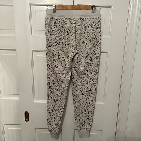 Z Supply Painted Leopard Jogger - Picture 10 of 11